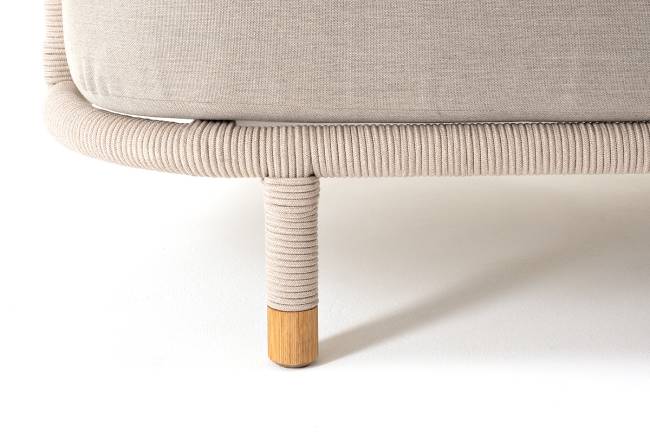 "Верона" диван 3-местный плетеный из роупа, каркас алюминий белый муар, роуп бежевый круглый, ткань бежевая 052 "Верона" диван 3-местный плетеный из роупа, каркас алюминий белый муар, роуп бежевый круглый, ткань бежевая 052