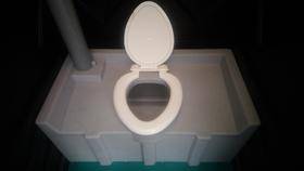 ТУАЛЕТНАЯ КАБИНА ЭКОМАРКА "РЕЦИКЛ" ТУАЛЕТНАЯ КАБИНА ЭКОМАРКА "РЕЦИКЛ"