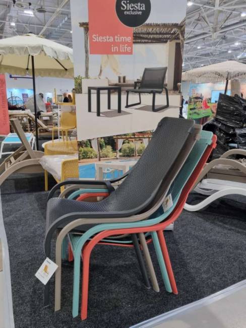 Лаунж-кресло пластиковое Net Lounge тортора 615х900х990 мм