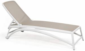 Шезлонг-лежак пластиковый Atlantico белый, тортора 1720-2040х700х350 мм